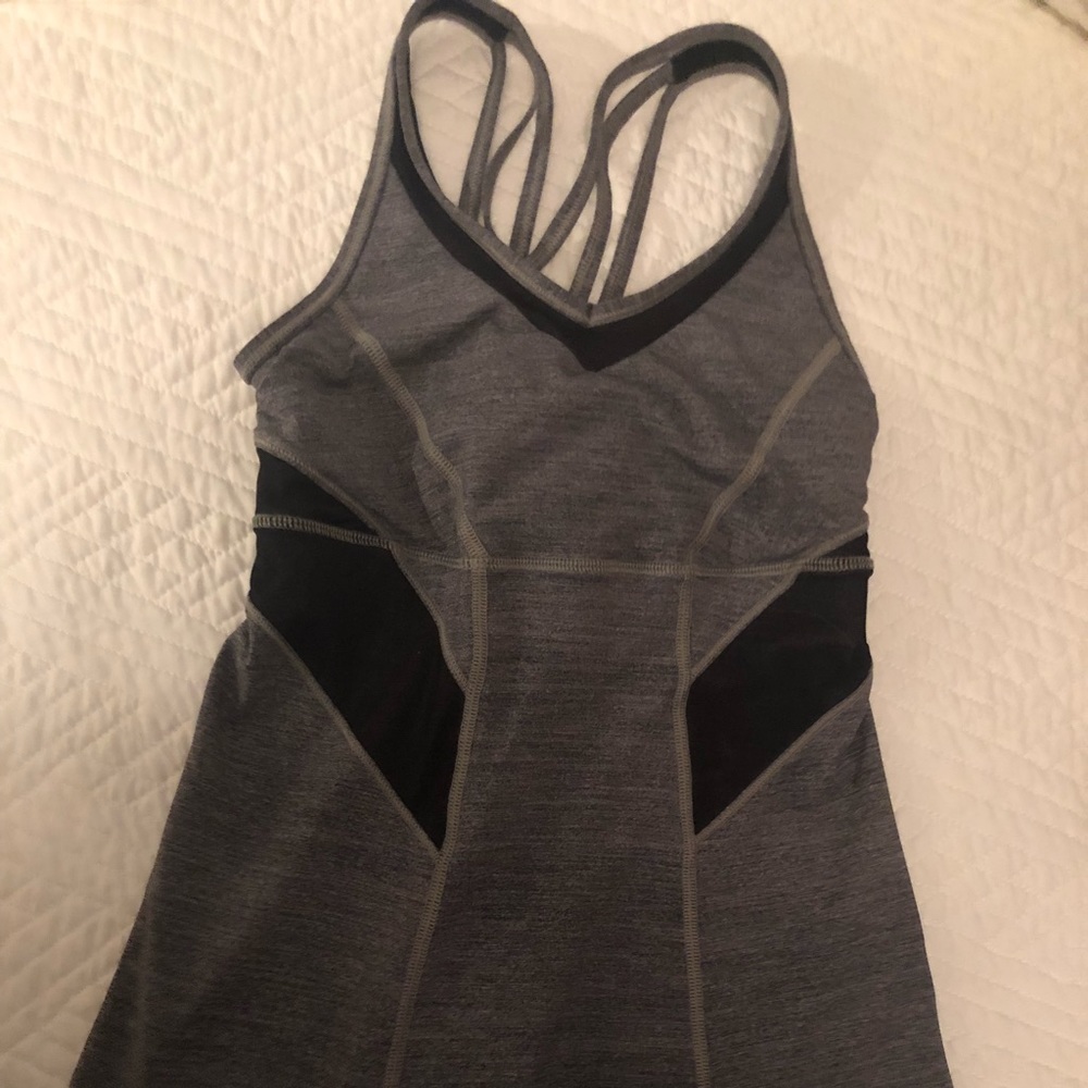 Lululemon tank